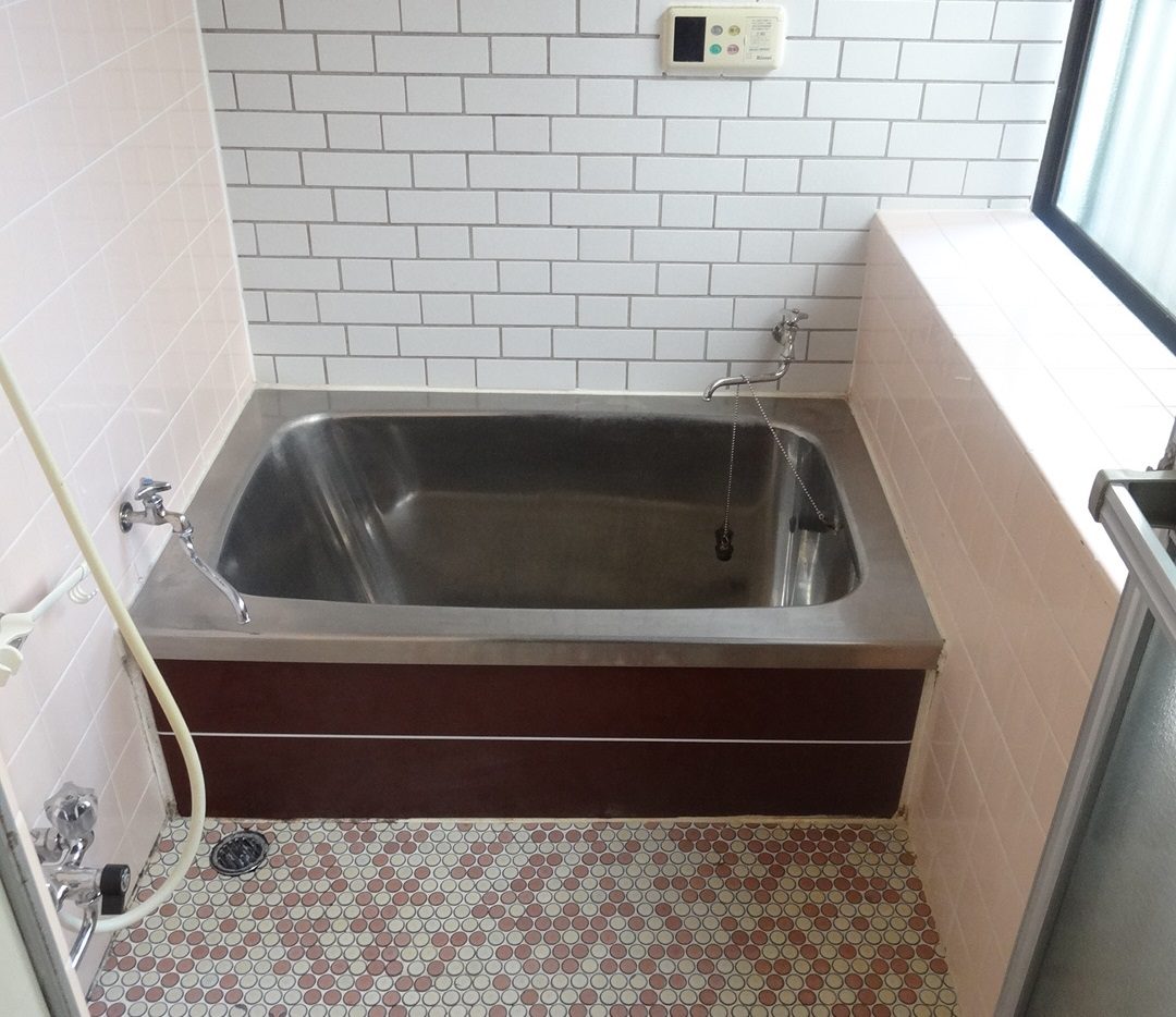 Diyで浴室をタイルonタイルで重ね張りしてみました 30代 農家を